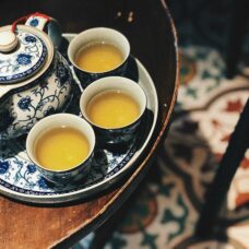 Top 4 địa điểm bán trà búp Tân Cương chất lượng cao được mọi người tin dùng – Nên uống loại trà búp Tân Cương nào cho phù hợp?