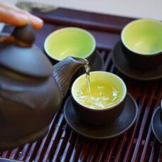 Uống chè Thái Nguyên đầu thu